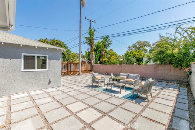 4250 McConnell Boulevard, Los Angeles CA: https://media.crmls.org/medias/f5158ef0-778f-4a54-8ee6-d716c2f5de73.jpg
