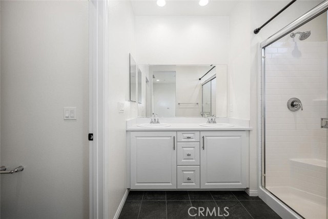 Detail Gallery Image 39 of 63 For 5860 Linden #8,  Long Beach,  CA 90805 - 3 Beds | 2/1 Baths