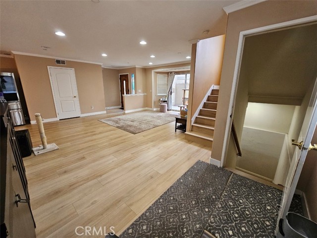 Detail Gallery Image 2 of 15 For 2056 Artesia Bld a,  Torrance,  CA 90504 - 3 Beds | 3 Baths