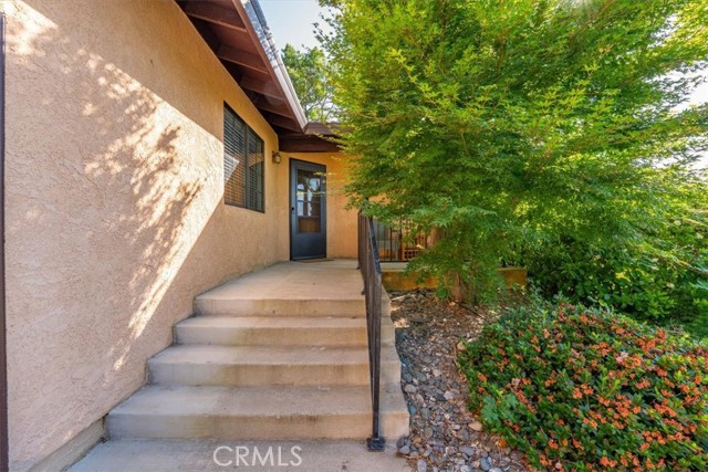 22022 Grove Circle, Red Bluff CA: https://media.crmls.org/medias/f5174dff-33bd-477f-bb6a-82c060ecf627.jpg