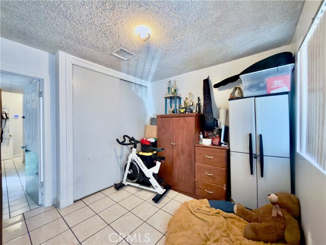 Detail Gallery Image 23 of 38 For 5654 Stansbury, Van Nuys,  CA 91401 - 2 Beds | 2 Baths