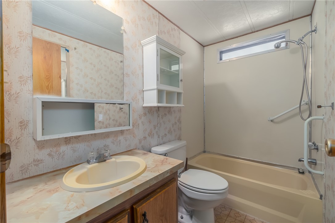 Detail Gallery Image 18 of 41 For 1025 Martin St #27,  Lakeport,  CA 95453 - 3 Beds | 2 Baths