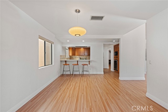 Detail Gallery Image 12 of 46 For 1832 Redcliff St, Los Angeles,  CA 90026 - 3 Beds | 3 Baths