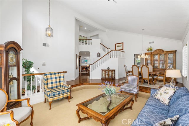 50 Emerald, Irvine CA: https://media.crmls.org/medias/f51898ba-cd41-48c7-9ac4-39da235f74f3.jpg