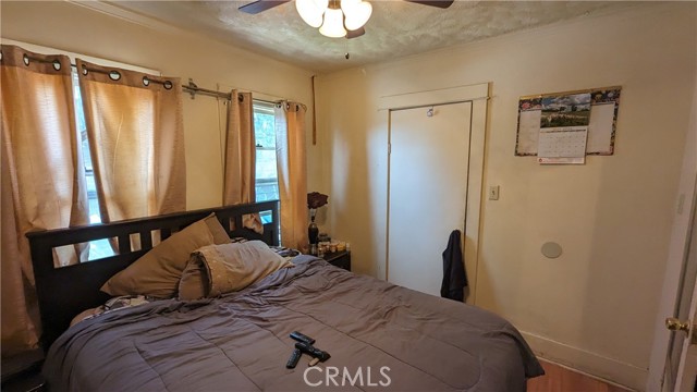 Detail Gallery Image 16 of 22 For 905 W 60th St, Los Angeles,  CA 90044 - – Beds | – Baths