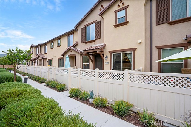 Detail Gallery Image 1 of 39 For 24145 Dolcetto Ave #602,  Murrieta,  CA 92562 - 3 Beds | 2/1 Baths