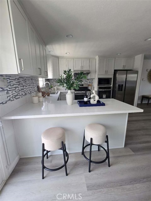 Detail Gallery Image 4 of 11 For 6971 Dresden Cir, Huntington Beach,  CA 92647 - 3 Beds | 2 Baths