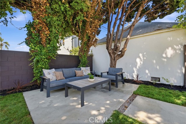 Detail Gallery Image 29 of 33 For 2563 S Bentley, Los Angeles,  CA 90064 - 3 Beds | 3 Baths