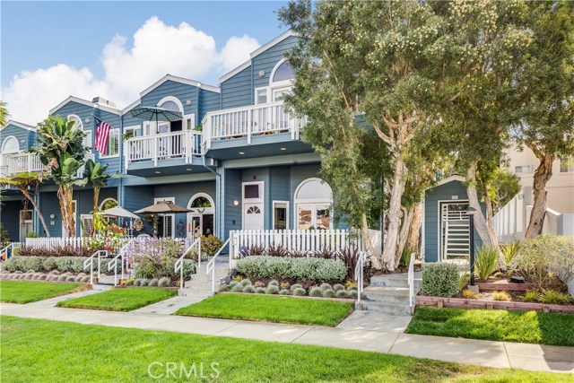 704 Broadway, Redondo Beach, California 90277, 3 Bedrooms Bedrooms, ,2 BathroomsBathrooms,Residential,Sold,Broadway,SB16721622 704 Broadway, Redondo Beach, California 90277, 3 Bedrooms Bedrooms, ,2 BathroomsBathrooms,Residential,Sold,Broadway,SB16721622