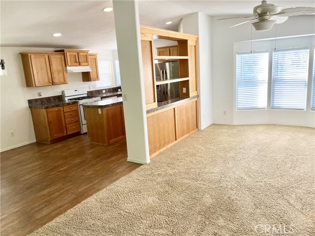 Detail Gallery Image 10 of 24 For 11401 N Topanga Cy #84,  Chatsworth,  CA 91311 - 2 Beds | 2 Baths