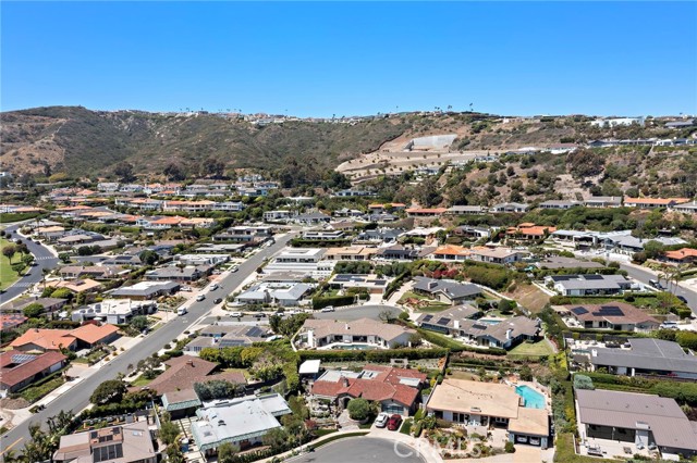 23012 Bering Sea Drive, Dana Point CA: https://media.crmls.org/medias/f51bd3f0-95f6-465c-ac38-edafcf67b795.jpg