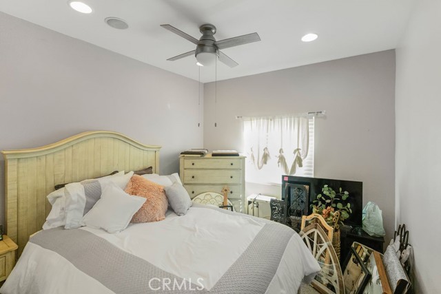 Detail Gallery Image 17 of 35 For 8466 Hoover Ct, Oak Hills,  CA 92344 - 3 Beds | 2 Baths