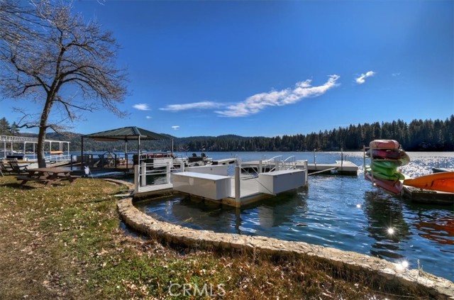 Detail Gallery Image 9 of 10 For 0 429-B North Shore, Lake Arrowhead,  CA 92352 - – Beds | – Baths