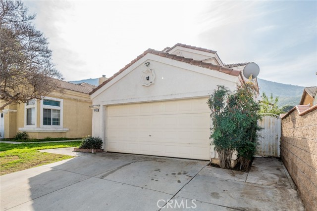 Image 3 for 16459 Applegate Dr, Fontana, CA 92337