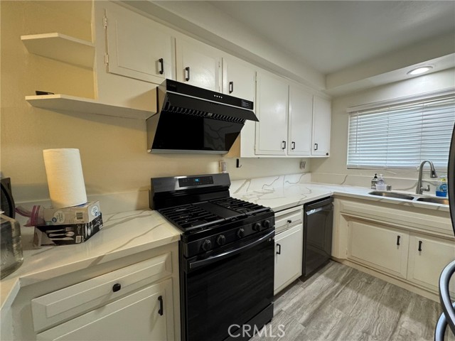 Detail Gallery Image 1 of 10 For 1881 Mitchell Ave #34,  Tustin,  CA 92780 - 2 Beds | 2 Baths
