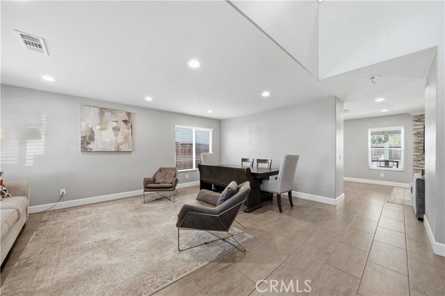 Detail Gallery Image 2 of 55 For 40565 Sunflower, Murrieta,  CA 92562 - 5 Beds | 2/1 Baths