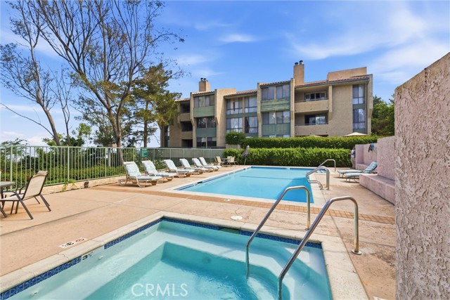 Detail Gallery Image 29 of 31 For 4275 via Arbolada #210,  Los Angeles,  CA 90042 - 2 Beds | 2 Baths