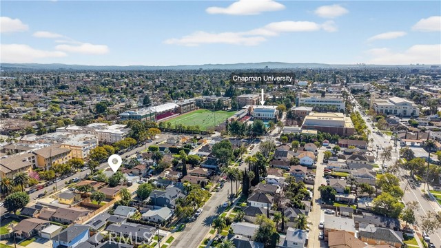 Detail Gallery Image 12 of 16 For 560 N Grand, Orange,  CA 92867 - 5 Beds | 2 Baths