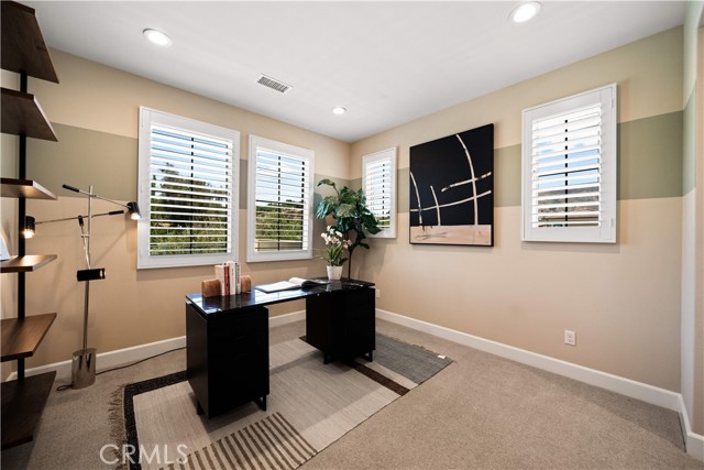 142 Salt spg, Irvine CA: https://media.crmls.org/medias/f51f6a05-cf39-4709-be1b-c0722c0ee56e.jpg