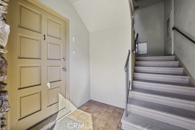 Detail Gallery Image 3 of 34 For 21 Alamitos #1,  Long Beach,  CA 90802 - 2 Beds | 2 Baths