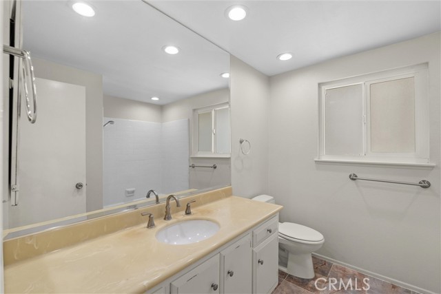 24101 Cindy Lane, Lake Forest CA: https://media.crmls.org/medias/f5218c25-fab8-4888-bcb0-02fabfba4361.jpg