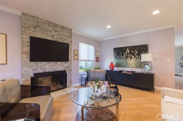 Detail Gallery Image 2 of 48 For 2805 Shoreview Cir, Westlake Village,  CA 91361 - 2 Beds | 2 Baths