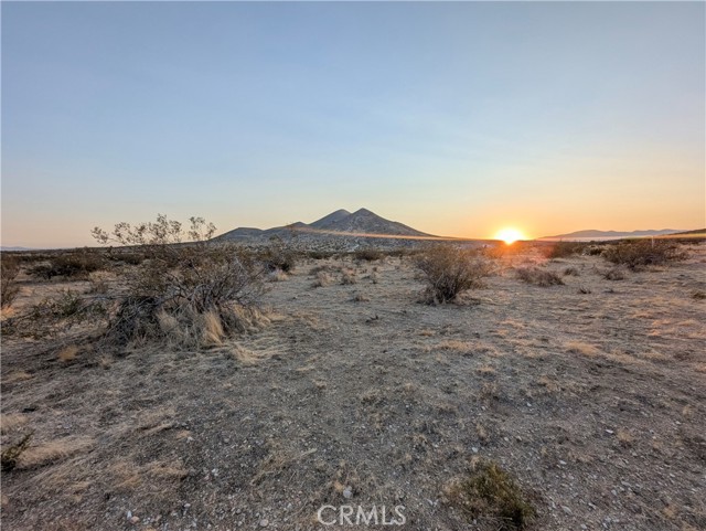 0 70th Street, Rosamond CA: https://media.crmls.org/medias/f5237ec5-af84-4535-b56b-575552f52f60.jpg