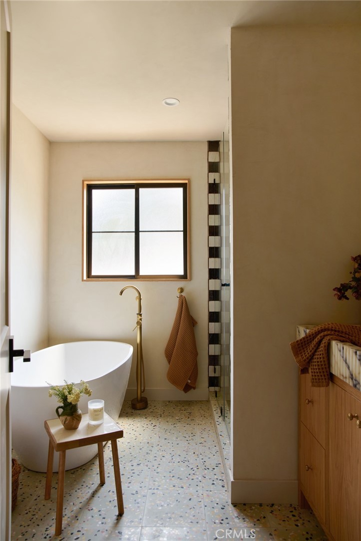 MLS #WS25251711 image #21