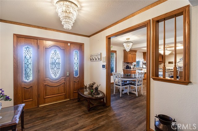 41653 62nd W Street, Palmdale CA: https://media.crmls.org/medias/f524a7ab-76b7-4692-a17f-4ce57d70384c.jpg
