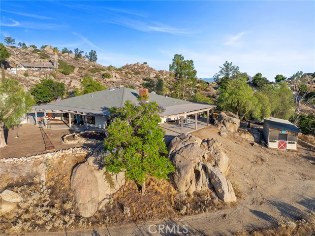 29740 Nogues Road, Nuevo CA: https://media.crmls.org/medias/f5263d58-9e02-420f-adec-2671bfb74141.jpg