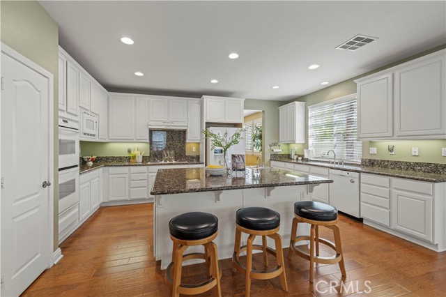 Detail Gallery Image 19 of 75 For 26520 Thackery Ln, Stevenson Ranch,  CA 91381 - 4 Beds | 4 Baths