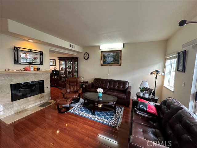 Detail Gallery Image 4 of 25 For 17125 S Vermont Ave #9,  Gardena,  CA 90247 - 3 Beds | 2/1 Baths