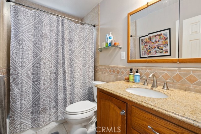 1417 W Gage Avenue, Los Angeles CA: https://media.crmls.org/medias/f5278c28-5546-48f9-9fd7-dddc8f407276.jpg