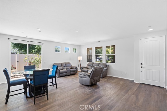 Detail Gallery Image 5 of 36 For 10895 Sinclare Cir, Loma Linda,  CA 92354 - 3 Beds | 2/1 Baths