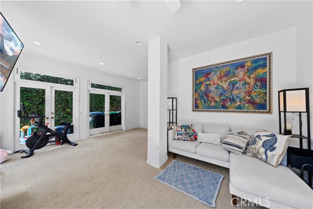 Detail Gallery Image 12 of 70 For 1044 Noria St, Laguna Beach,  CA 92651 - 4 Beds | 3/1 Baths