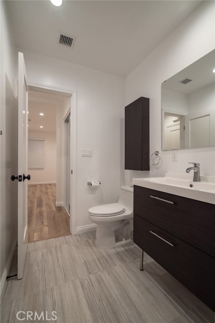 4270 Elenda Street, Culver City CA: https://media.crmls.org/medias/f528b8bd-1c43-4f34-9795-6c7f36bb254e.jpg