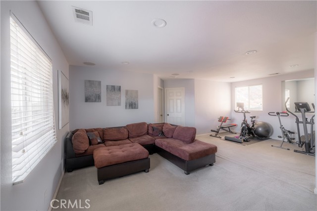 Detail Gallery Image 13 of 25 For 27859 Cirrus Cir, Corona,  CA 92883 - 5 Beds | 2/1 Baths