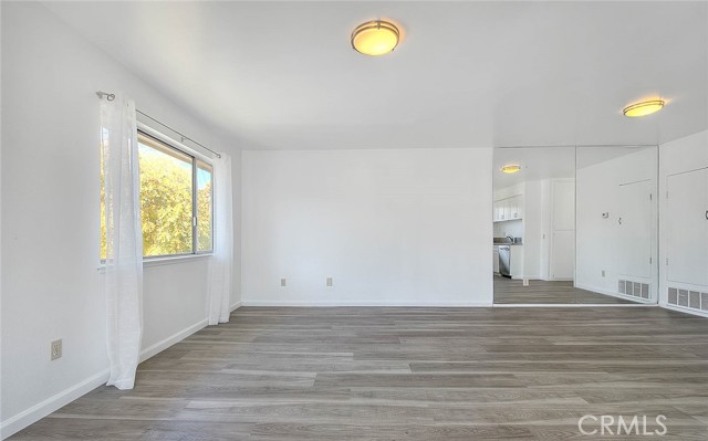 Detail Gallery Image 14 of 41 For 1104 S Mantle Ln 28d,  Santa Ana,  CA 92705 - 2 Beds | 1 Baths