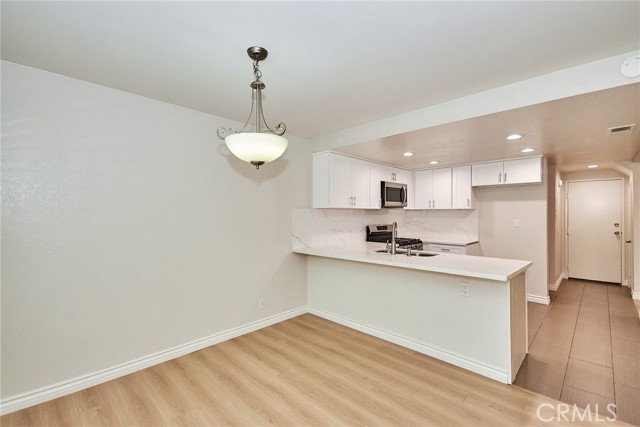 Detail Gallery Image 12 of 34 For 1139 Whitewater Dr #224,  Fullerton,  CA 92833 - 2 Beds | 2/1 Baths