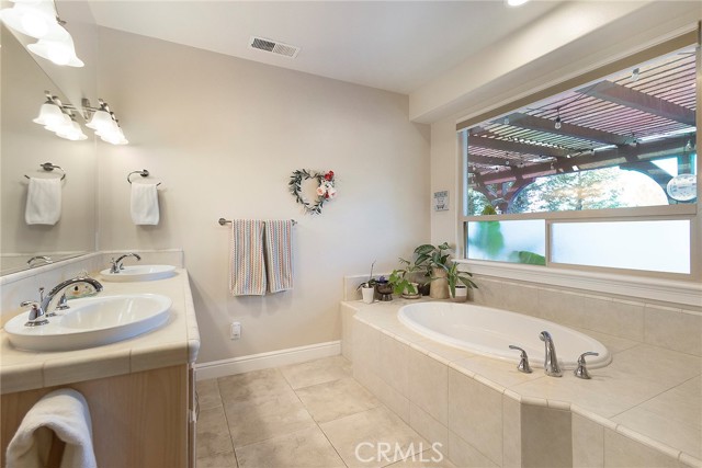Detail Gallery Image 33 of 75 For 3294 Summit Ridge, Chico,  CA 95928 - 3 Beds | 2 Baths