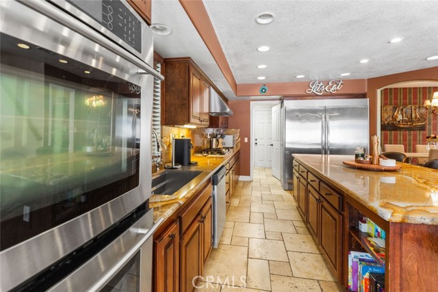 Detail Gallery Image 32 of 63 For 7237 Ojai Dr, Palmdale,  CA 93551 - 5 Beds | 3 Baths