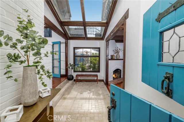 Detail Gallery Image 9 of 73 For 115 Apolena Ave, Newport Beach,  CA 92662 - 8 Beds | 6 Baths