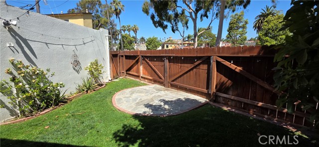 Detail Gallery Image 32 of 35 For 225 Saint Joseph Ave, Long Beach,  CA 90803 - 2 Beds | 1 Baths