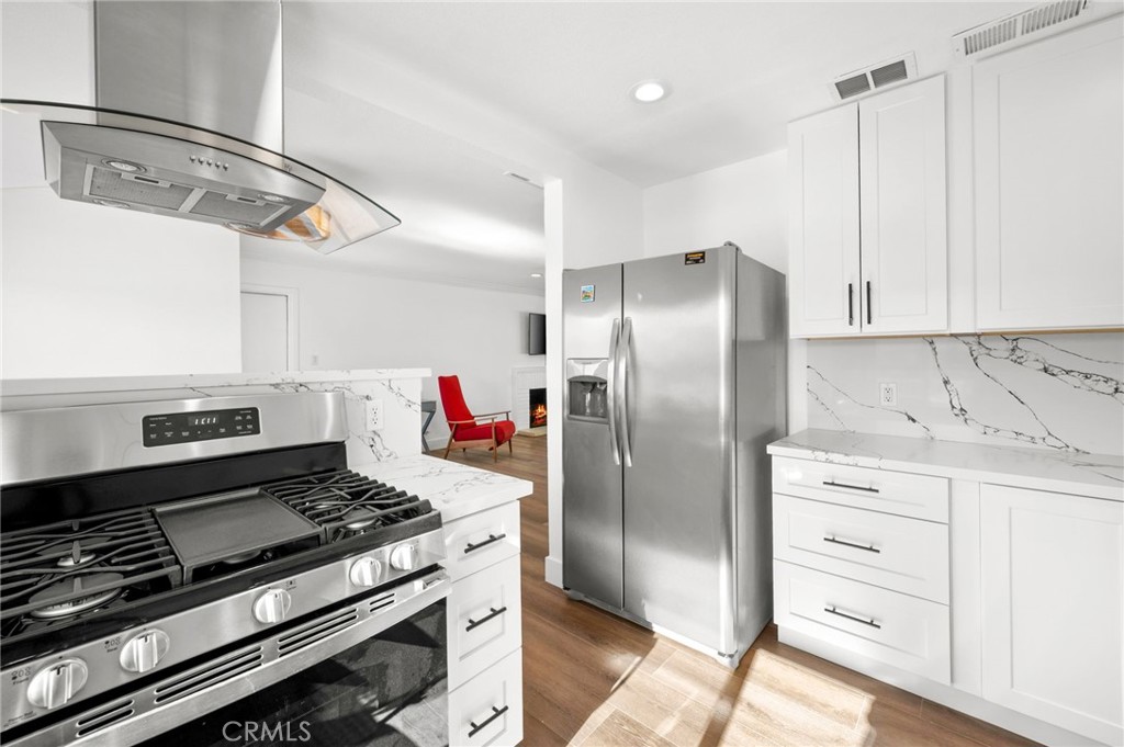 MLS #DW25273542 image #10