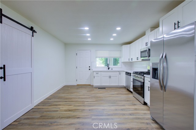 Detail Gallery Image 8 of 47 For 2540 E Childs Ave, Merced,  CA 95341 - 4 Beds | 3 Baths