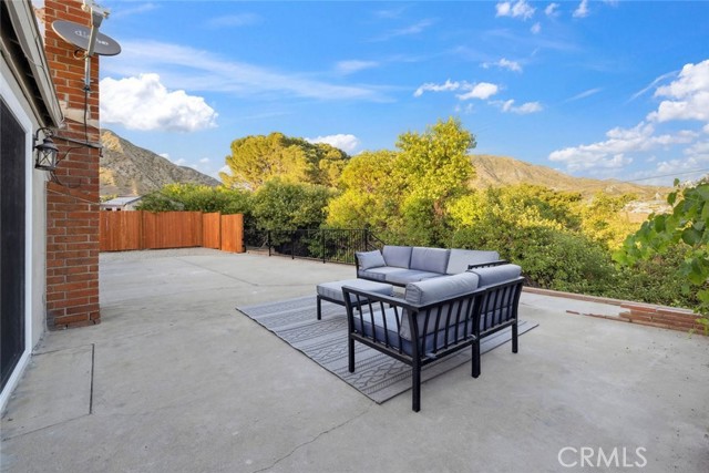 12750 Rajah Street, Sylmar CA: https://media.crmls.org/medias/f52f16a5-1875-40ad-bc47-9ffa91da8165.jpg