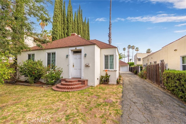 14525 Weddington Street photo 1