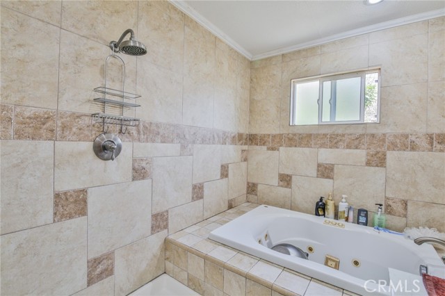 Detail Gallery Image 15 of 49 For 1709 E Luray, Long Beach,  CA 90807 - 5 Beds | 5 Baths