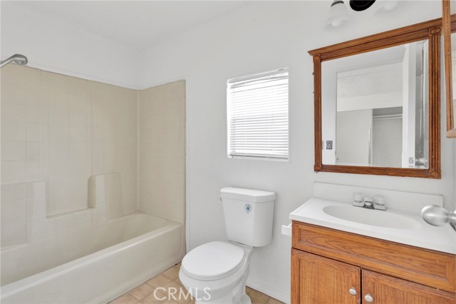 Detail Gallery Image 23 of 27 For 16473 Green Tree Bld, Victorville,  CA 92395 - 2 Beds | 2 Baths