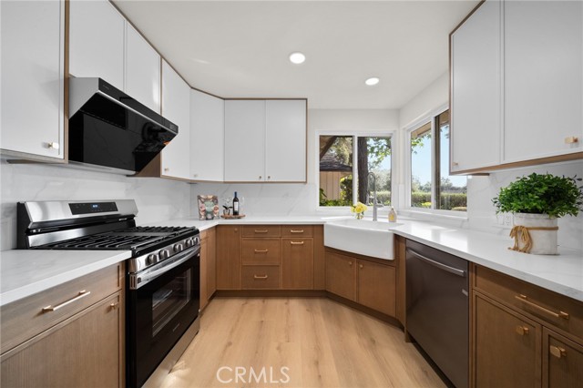 1648 Highland Oaks Drive, Arcadia CA: https://media.crmls.org/medias/f5306d9f-5fa2-461c-93cb-2f1c3b4607d5.jpg